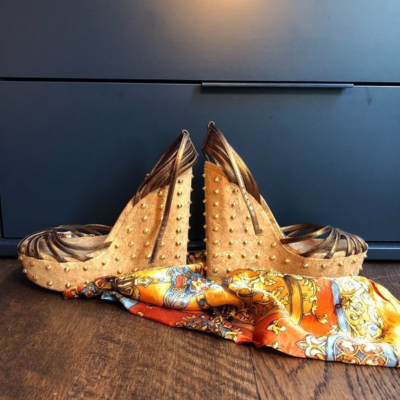 Gucci Brown Leather Studded Cork Wedge Sandals - Picture 12 of 12